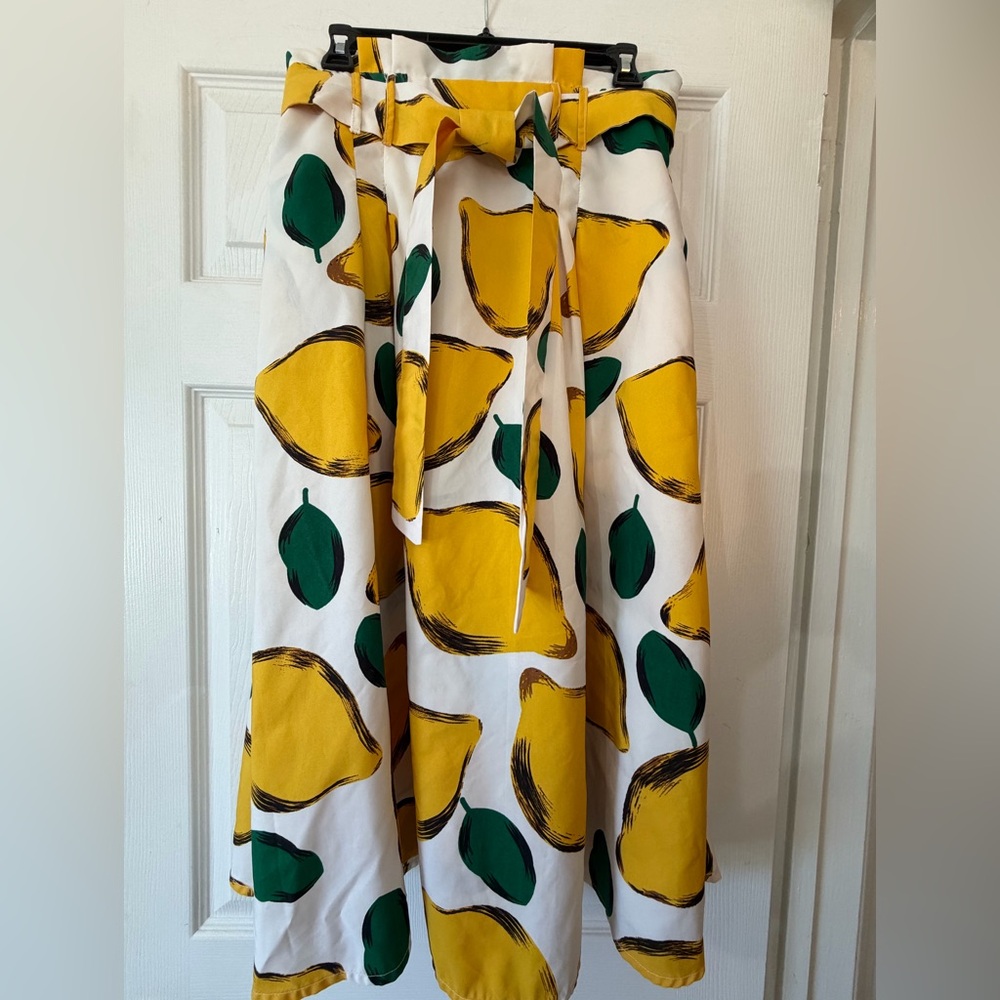 Her Destiny Midi Skirt Lemon print yellow green full fit and flare size L - Picture 8 of 12